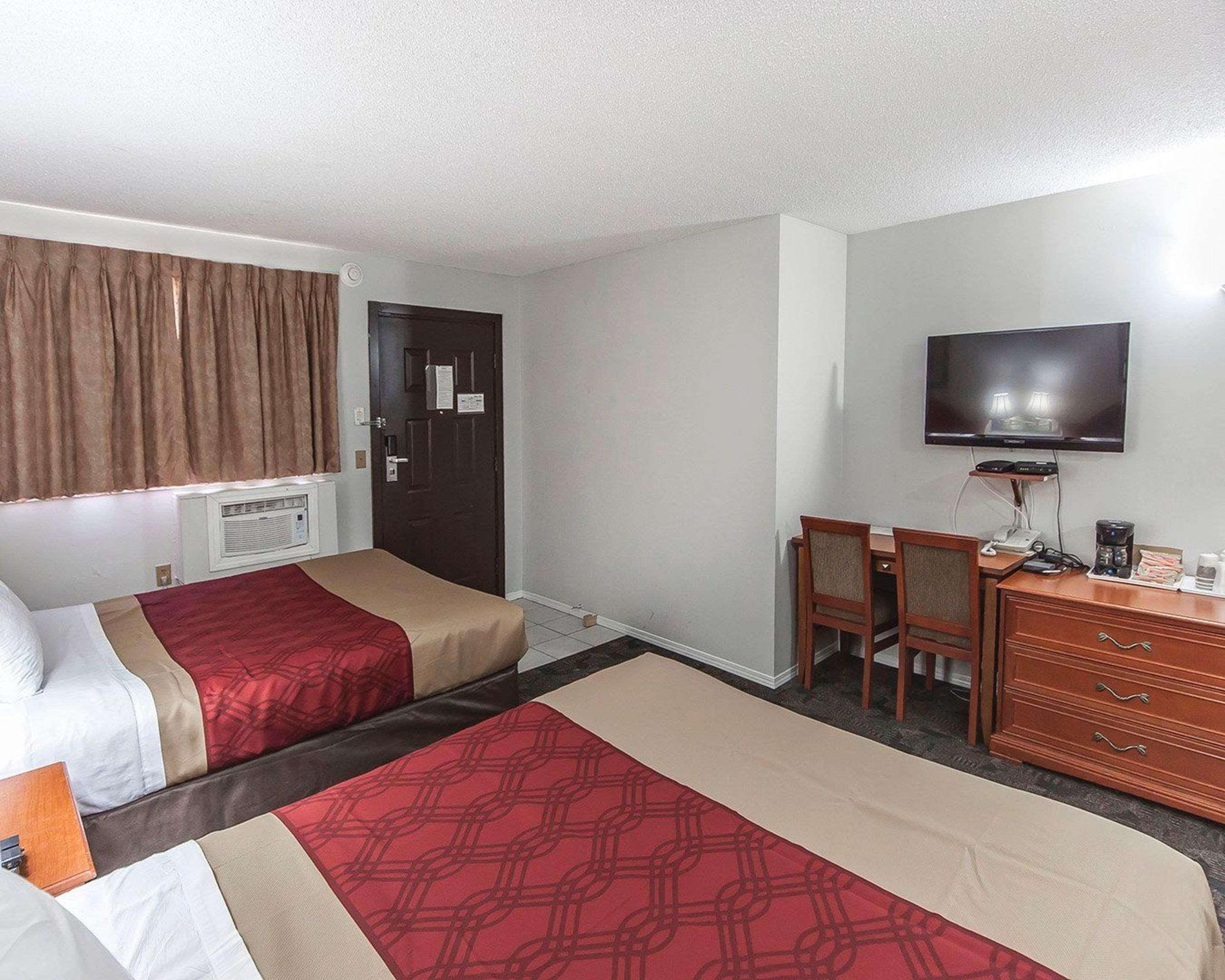 Econo Lodge Inn & Suites Drumheller Buitenkant foto