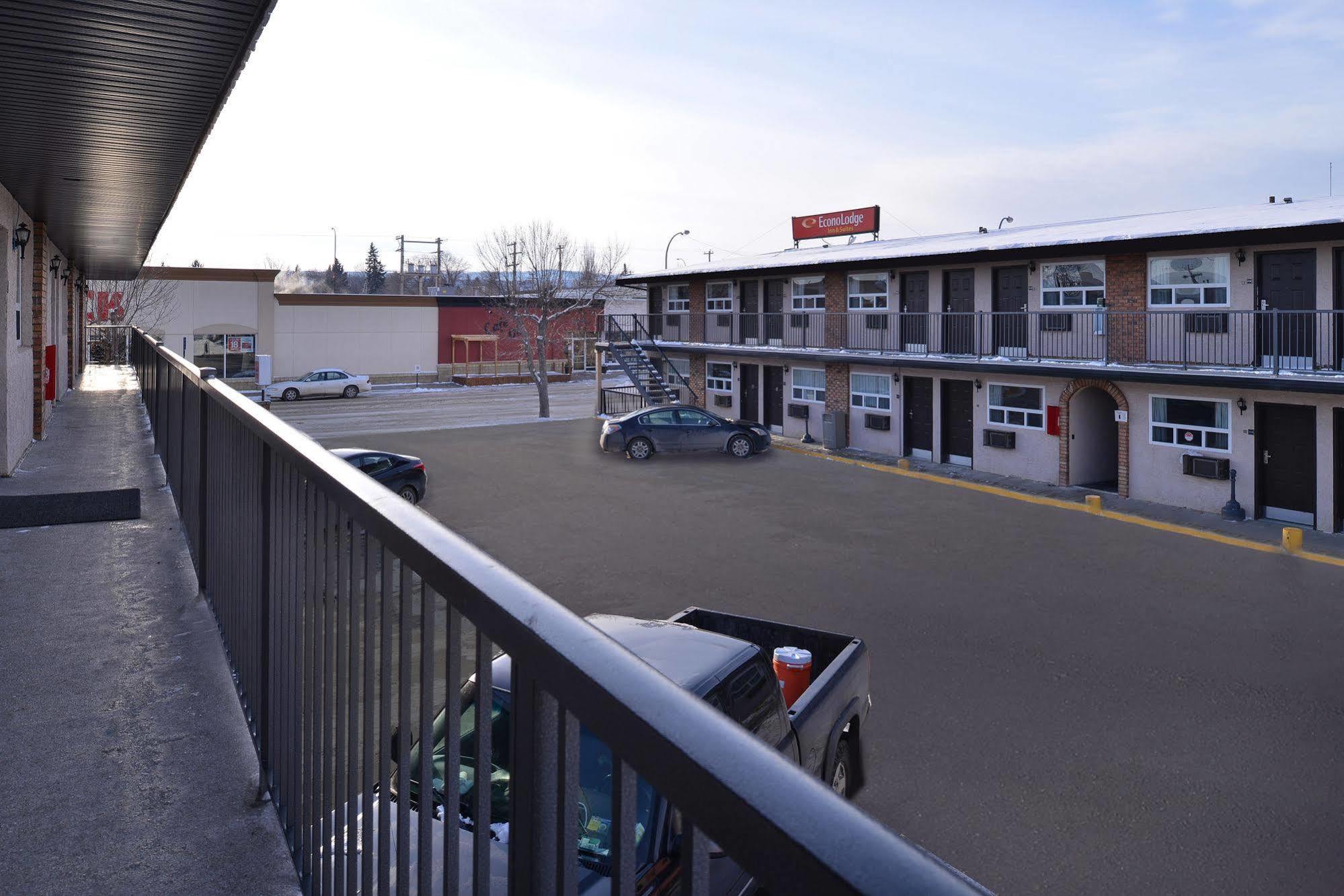 Econo Lodge Inn & Suites Drumheller Buitenkant foto